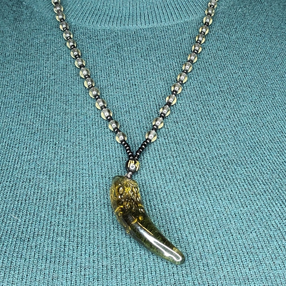 Dragon tooth pendant necklace - Picture 6 of 6